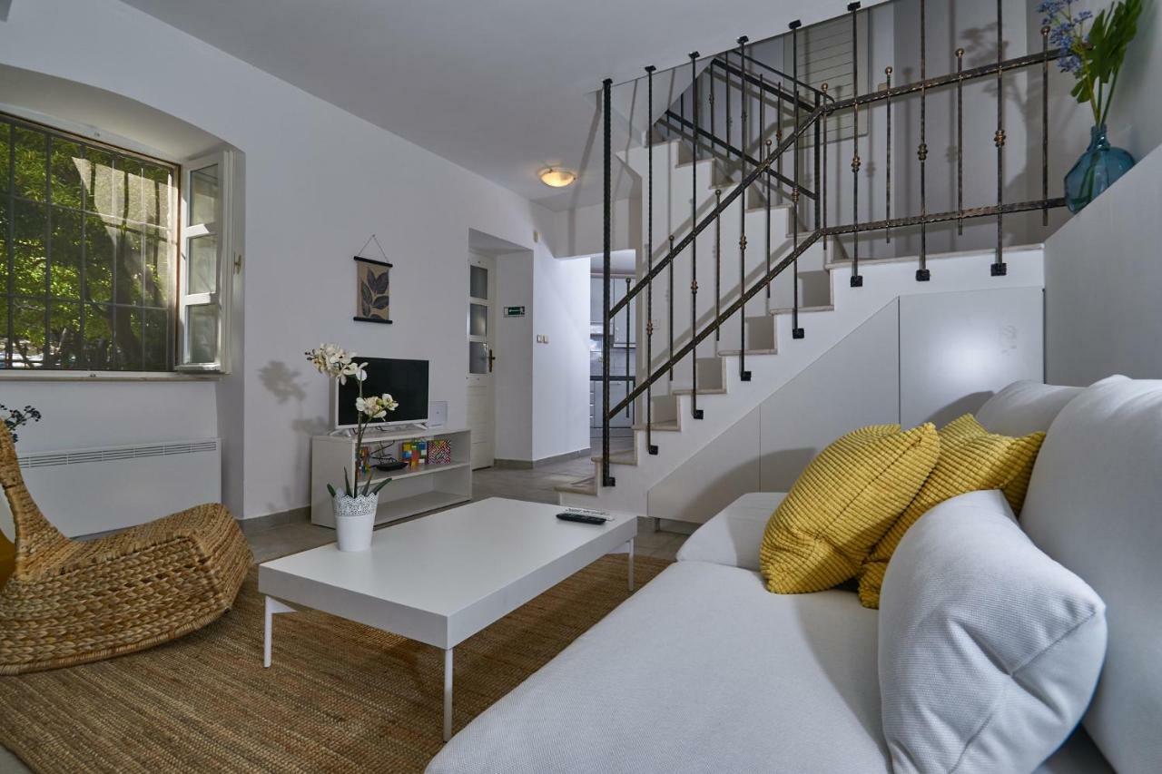 Olaf Apartma